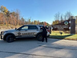 Marinette County Sheriff's Department participating the Buckle Up Phone Down pose